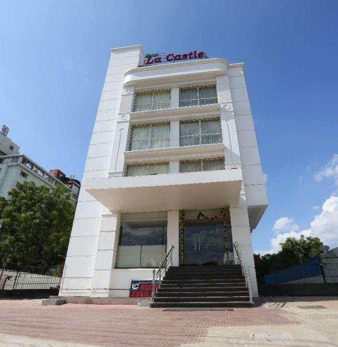 Hotel La Castle Ченнаї Екстер'єр фото